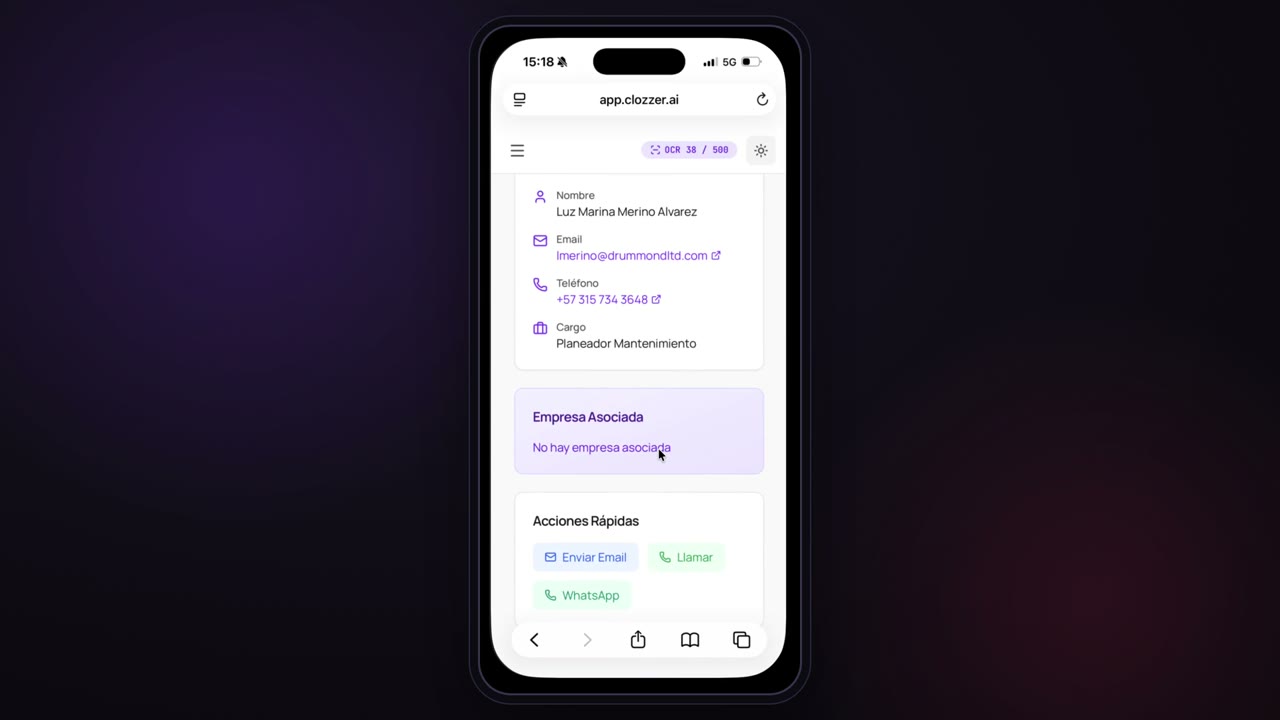 Detalle de un contacto capturado en Clozzer desde el teléfono